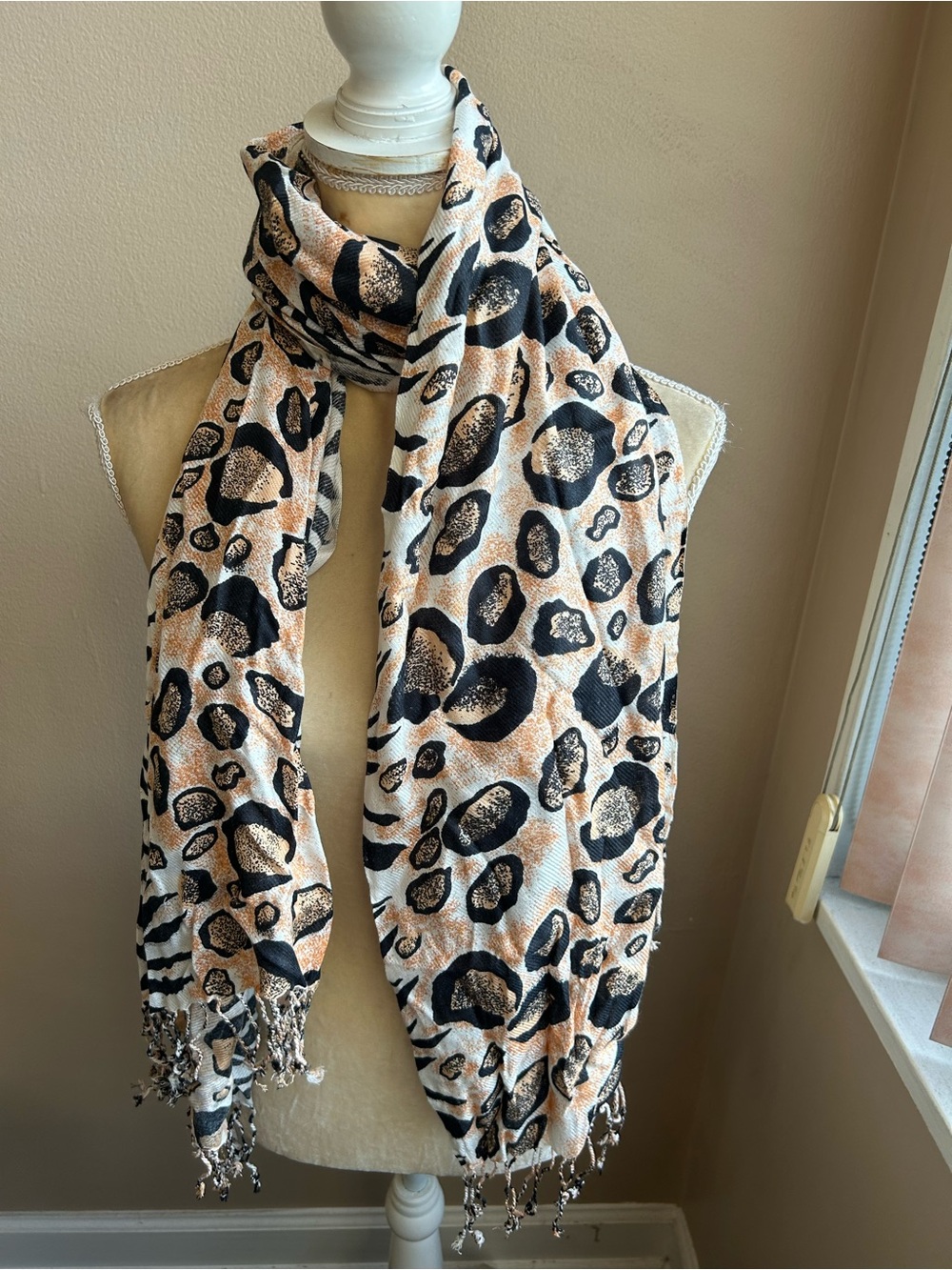 New Womens Animal Print Scarf Shawl Fringed 5002-3102